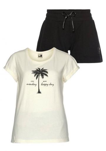 Спортивный костюм 