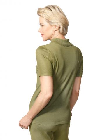 Вязаный пуловер