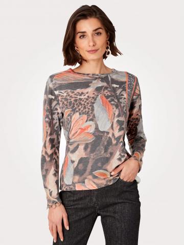 Вязаный пуловер