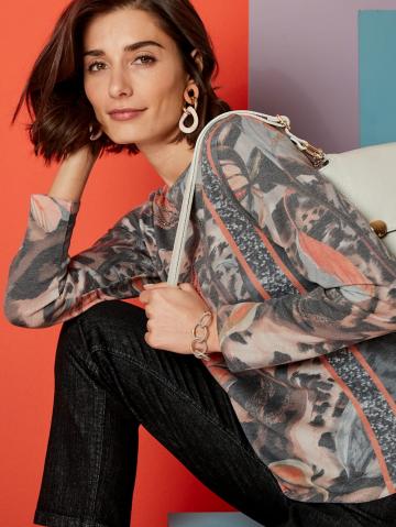 Вязаный пуловер