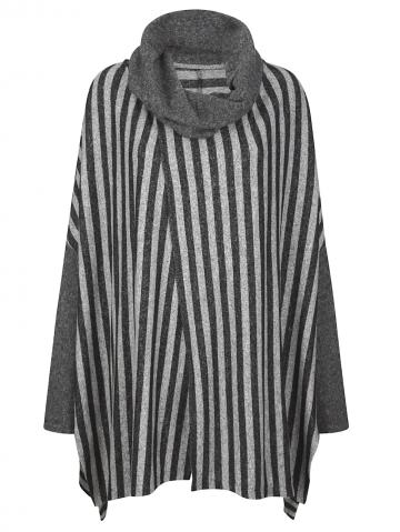 Вязаный пуловер