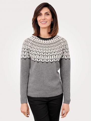 Вязаный пуловер