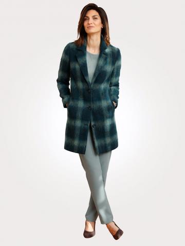 Короткое пальто