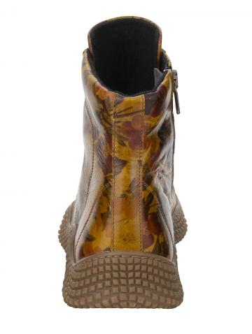 Сапожки на шнуровке