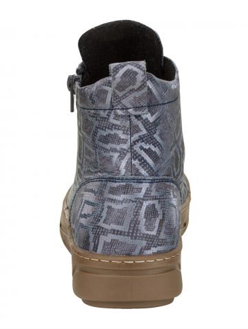 Сапожки на шнуровке