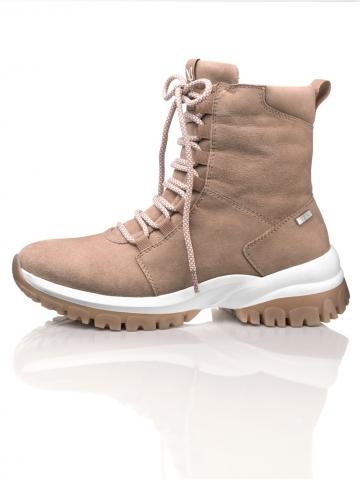 Сапожки на шнуровке