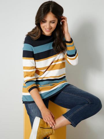 Вязаный пуловер