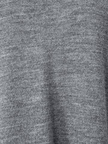 Длинный пуловер