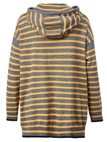 Вязаный пуловер