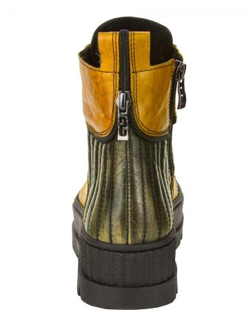 Сапожки на шнуровке