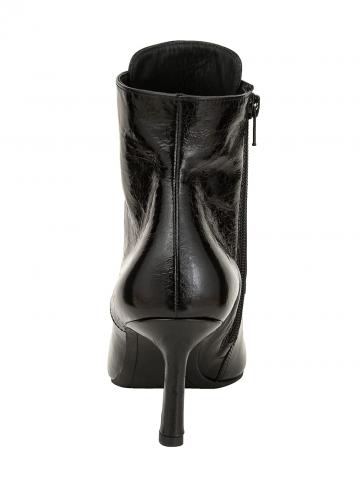 Сапожки на шнуровке