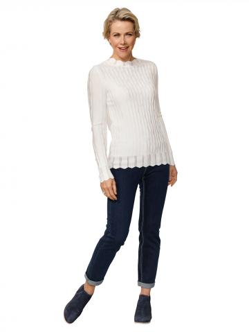 Вязаный пуловер