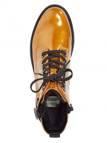 Сапожки на шнуровке