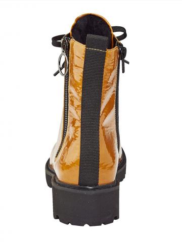 Сапожки на шнуровке