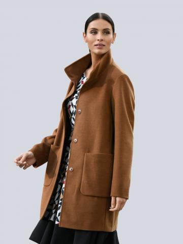 Короткое пальто