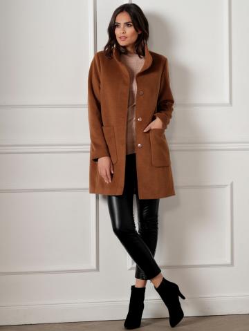 Короткое пальто