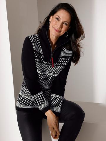 Вязаный пуловер