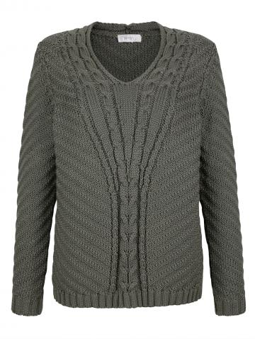 Вязаный пуловер