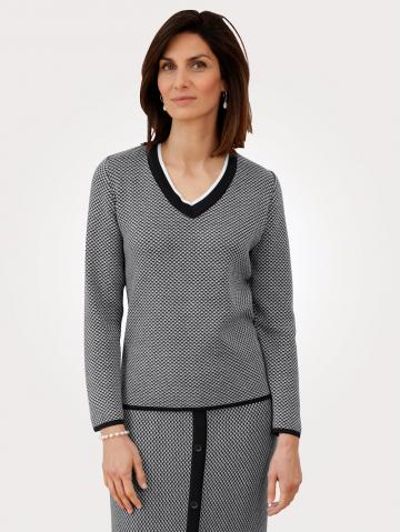 Вязаный пуловер