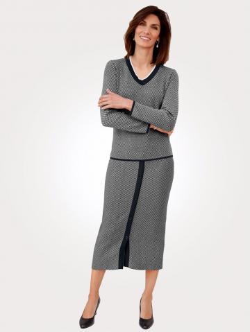 Вязаный пуловер