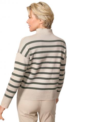 Вязаный пуловер