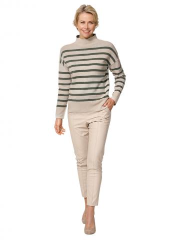 Вязаный пуловер