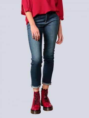 Короткие джинсы