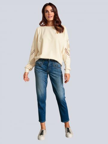 Узкие джинсы