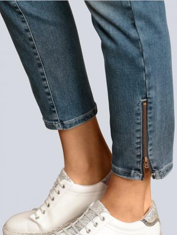 Короткие джинсы