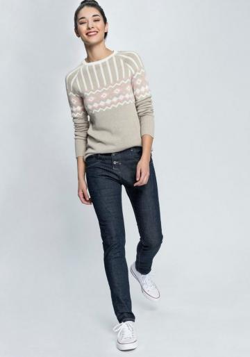 Вязаный пуловер