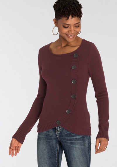 Вязаный пуловер Вязаный пуловер