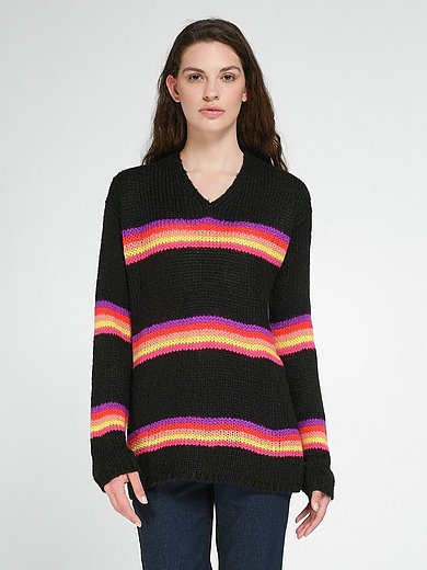 Пуловер с вырезом V