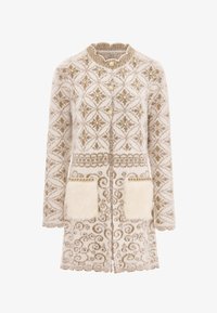 Жаккардовая вязаная кофта