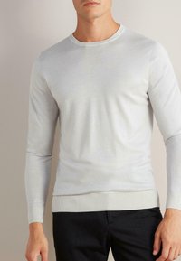 Пуловер Пуловер