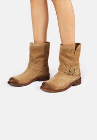 Ботильоны Ботильоны