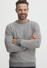 Пуловер Пуловер