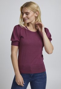 Футболка Футболка