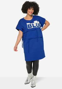 Длинная майка