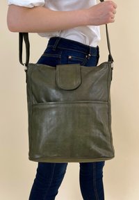 Кожаная сумка