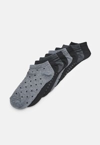 Короткие носки