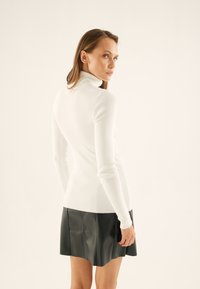 Водолазка Водолазка