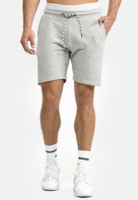 Шорты Шорты