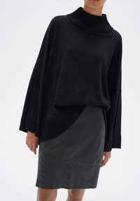 Кожаная юбка Кожаная юбка