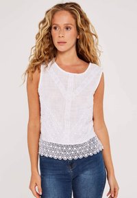 Кружевная блузка