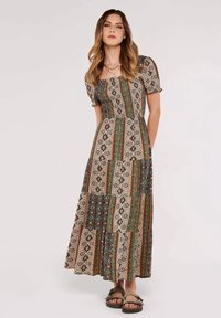 Платье макси