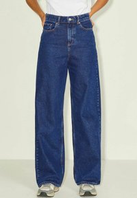 Джинсы Джинсы