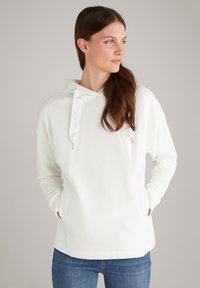 Пуловер с капюшоном