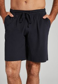 Пижама с шортами