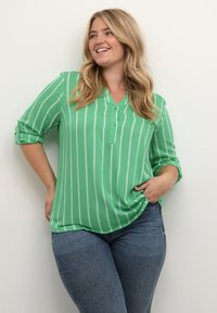 Блузка Блузка