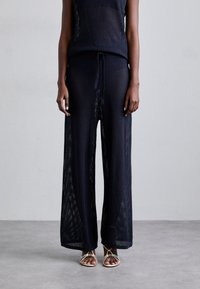 Широкие брюки